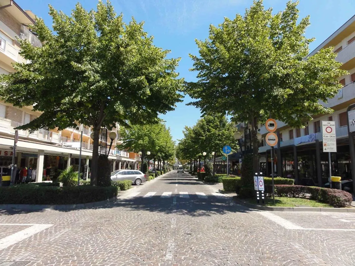 Apartment In Bibione 38317 Italy